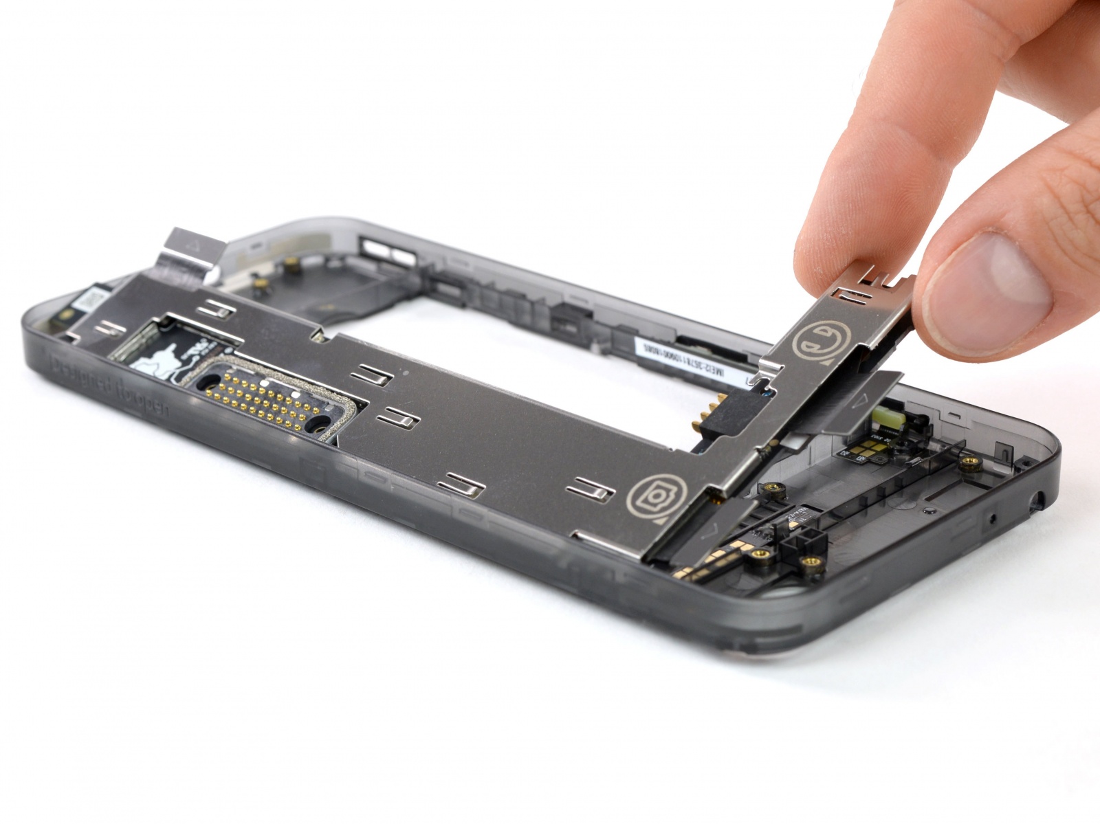 Fairphone 3 получил 10-10 от iFixit: смартфон полностью разбирается крестоообразной отвёрткой — и собирается обратно - 15